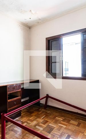 Casa à venda com 300m², 4 quartos e 5 vagas Casa à venda com 300m², 4 quartos e 5 vagasSuíte 2