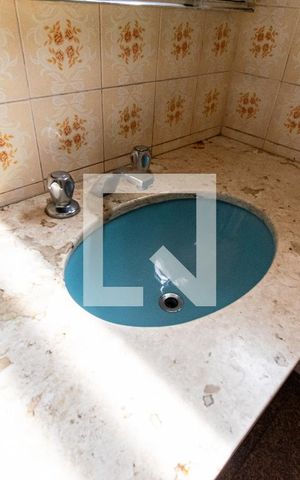 Casa à venda com 300m², 4 quartos e 5 vagas Casa à venda com 300m², 4 quartos e 5 vagasBanheiro da Suíte 1