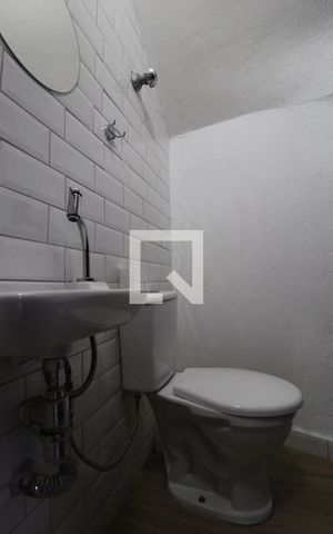 Casa para alugar com 300m², 5 quartos e 3 vagasLavabo
