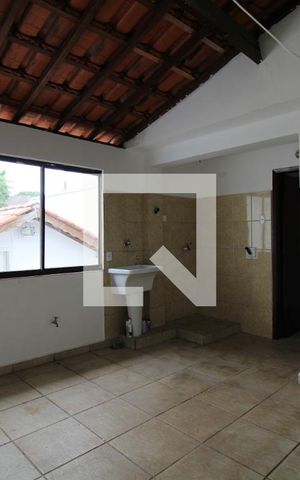 Casa para alugar com 300m², 5 quartos e 3 vagasÁrea de Serviço