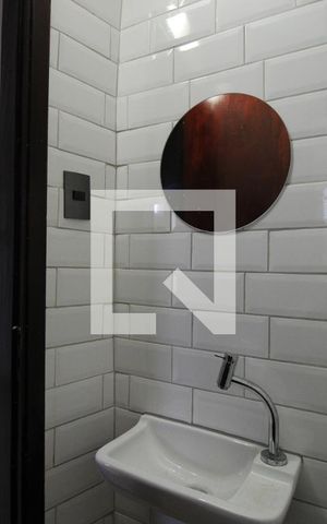 Casa para alugar com 300m², 5 quartos e 3 vagasLavabo