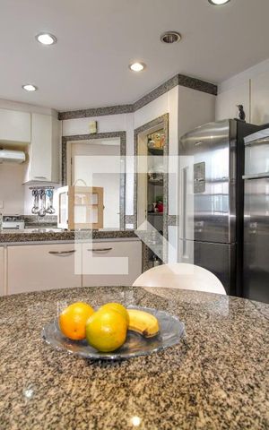Apartamento à venda com 280m², 4 quartos e 4 vagas