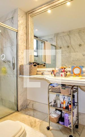 Apartamento à venda com 280m², 4 quartos e 4 vagas