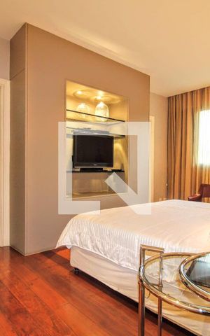 Apartamento à venda com 280m², 4 quartos e 4 vagas