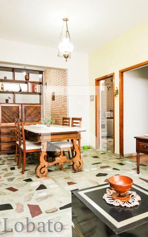 Casa à venda com 260m², 4 quartos e 2 vagas