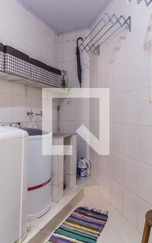 Casa para alugar com 260m², 4 quartos e 3 vagas Casa para alugar com 260m², 4 quartos e 3 vagasÁrea de Serviço