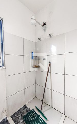 Casa para alugar com 150m², 3 quartos e 3 vagas Casa para alugar com 150m², 3 quartos e 3 vagasBanheiro