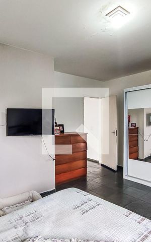 Casa para alugar com 150m², 3 quartos e 3 vagas Casa para alugar com 150m², 3 quartos e 3 vagasQuarto 1