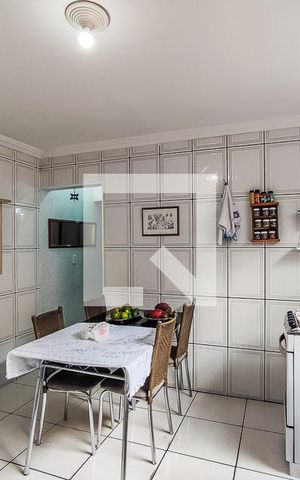 Casa para alugar com 150m², 3 quartos e 3 vagas Casa para alugar com 150m², 3 quartos e 3 vagasCozinha