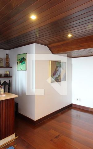 Casa à venda com 523m², 6 quartos e 4 vagas