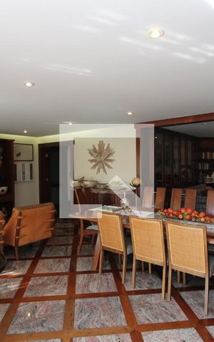 Casa à venda com 523m², 6 quartos e 4 vagas