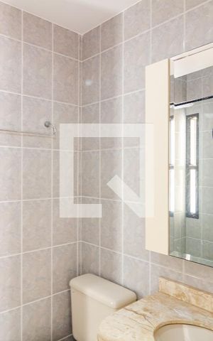 Apartamento para alugar com 60m², 3 quartos e 1 vaga Apartamento para alugar com 60m², 3 quartos e 1 vagaBanheiro Social