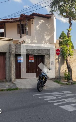 Casa à venda com 109m², 5 quartos e 4 vagas