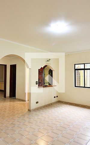 Casa à venda com 190m², 5 quartos e 2 vagasSala