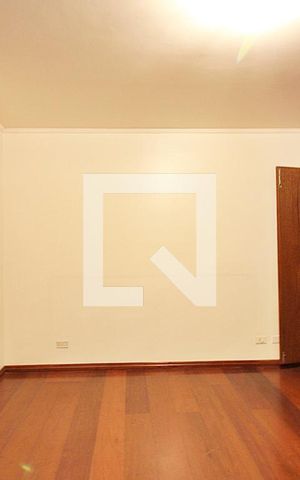 Casa à venda com 190m², 5 quartos e 2 vagasQuarto 3 - Suíte