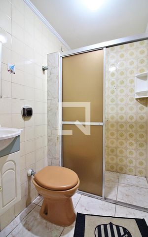 Casa à venda com 190m², 5 quartos e 2 vagasBanheiro de Serviço