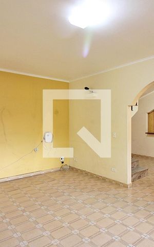 Casa à venda com 190m², 5 quartos e 2 vagasSala