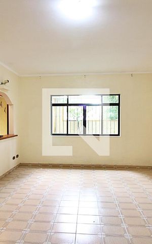 Casa à venda com 190m², 5 quartos e 2 vagasSala