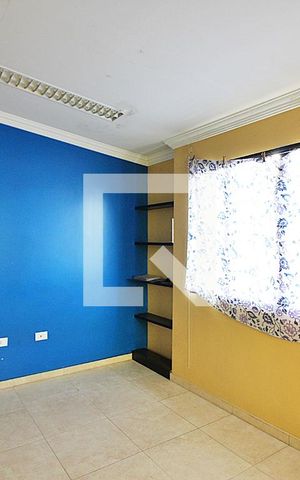 Casa à venda com 190m², 5 quartos e 2 vagasSala de TV