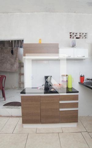 Casa à venda com 263m², 2 quartos e sem vaga