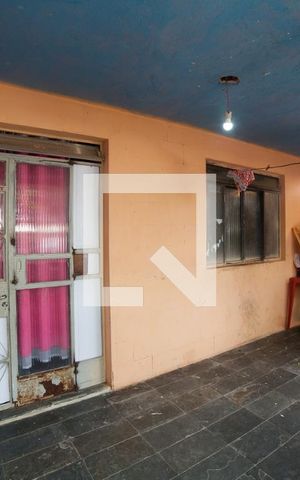 Casa à venda com 263m², 2 quartos e sem vaga