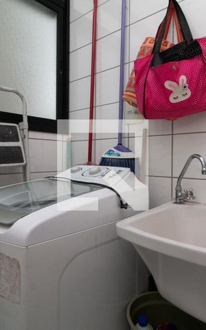Apartamento à venda com 60m², 2 quartos e 1 vagaÁrea de Serviço