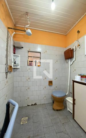 Casa à venda com 60m², 2 quartos e 3 vagasBanheiro