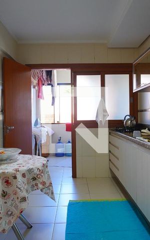 Apartamento à venda com 144m², 3 quartos e 2 vagasCozinha