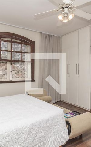 Casa à venda com 344m², 4 quartos e 6 vagas