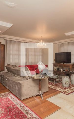 Casa à venda com 344m², 4 quartos e 6 vagas