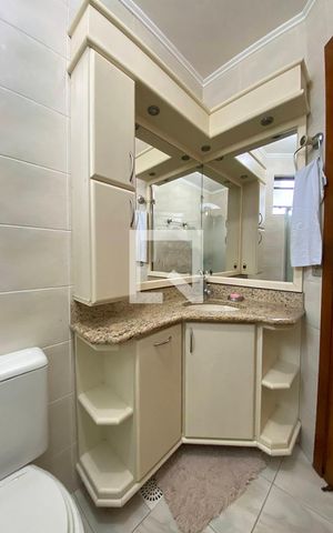 Apartamento à venda com 319m², 6 quartos e 4 vagasBanheiro 2