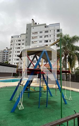 Apartamento à venda com 319m², 6 quartos e 4 vagasÁrea Comum - Playground