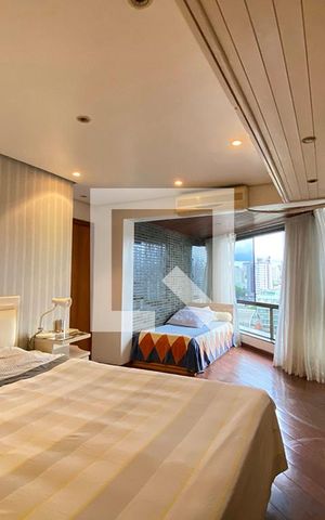 Apartamento à venda com 319m², 6 quartos e 4 vagasQuarto 4 - Suíte