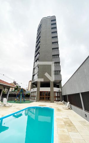 Apartamento à venda com 319m², 6 quartos e 4 vagasÁrea comum - Piscina - Fachada Torre 
