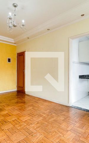 Apartamento à venda com 58m², 1 quarto e sem vaga Apartamento à venda com 58m², 1 quarto e sem vagaSala