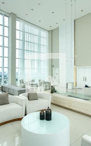 Studio para alugar com 33m², 1 quarto e 1 vaga Studio para alugar com 33m², 1 quarto e 1 vagaHall