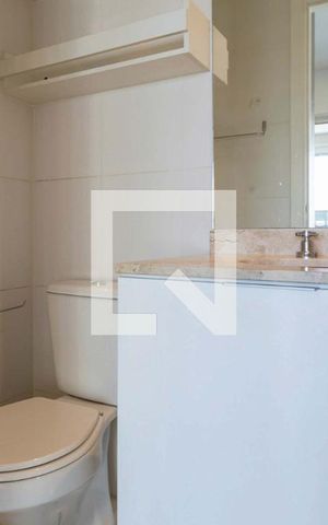 Studio para alugar com 33m², 1 quarto e 1 vaga Studio para alugar com 33m², 1 quarto e 1 vagaBanheiro