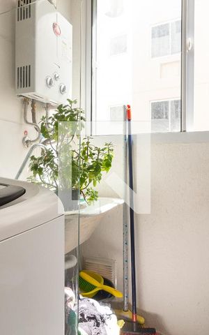 Apartamento para alugar com 42m², 2 quartos e 1 vaga Apartamento para alugar com 42m², 2 quartos e 1 vagaÁrea de Serviço