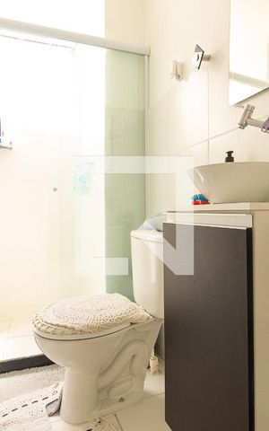 Apartamento para alugar com 42m², 2 quartos e 1 vaga Apartamento para alugar com 42m², 2 quartos e 1 vagaDetalhe do Banheiro