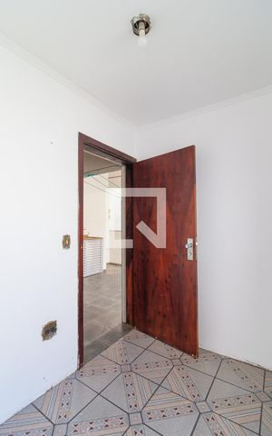 Casa à venda com 300m², 3 quartos e 3 vagas Casa à venda com 300m², 3 quartos e 3 vagasQuarto de serviço