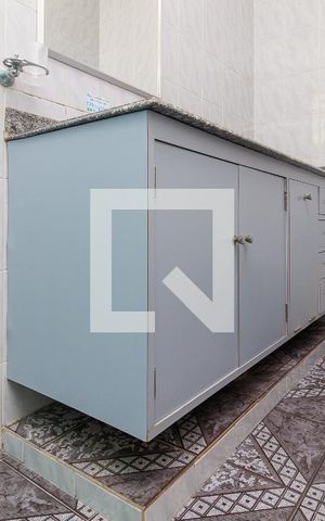 Casa à venda com 300m², 3 quartos e 3 vagas Casa à venda com 300m², 3 quartos e 3 vagasBanheiro
