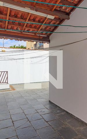 Casa à venda com 300m², 3 quartos e 3 vagas Casa à venda com 300m², 3 quartos e 3 vagasQuintal