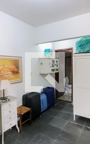 Casa à venda com 200m², 3 quartos e 2 vagas Casa à venda com 200m², 3 quartos e 2 vagasQuarto 1