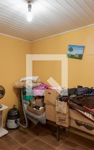 Casa à venda com 300m², 5 quartos e 3 vagas Casa à venda com 300m², 5 quartos e 3 vagasQuarto 4