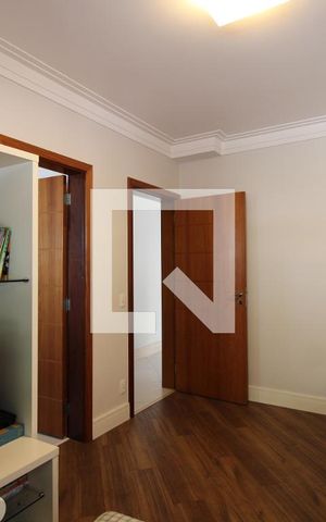 Casa à venda com 344m², 5 quartos e 4 vagasSuíte 4