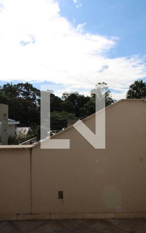 Casa à venda com 344m², 5 quartos e 4 vagasvaranda