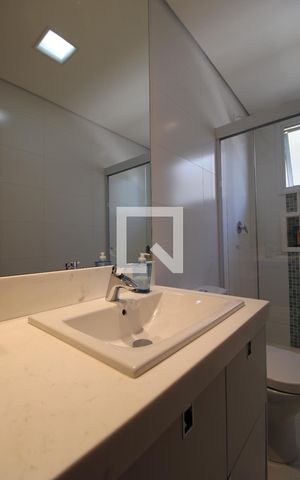 Casa à venda com 344m², 5 quartos e 4 vagasBanheiro