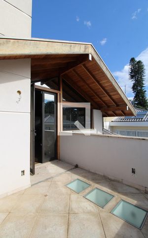 Casa à venda com 344m², 5 quartos e 4 vagasvaranda
