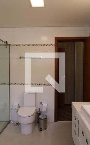 Casa à venda com 344m², 5 quartos e 4 vagasBanheiro