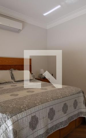 Casa à venda com 344m², 5 quartos e 4 vagasSuíte 1